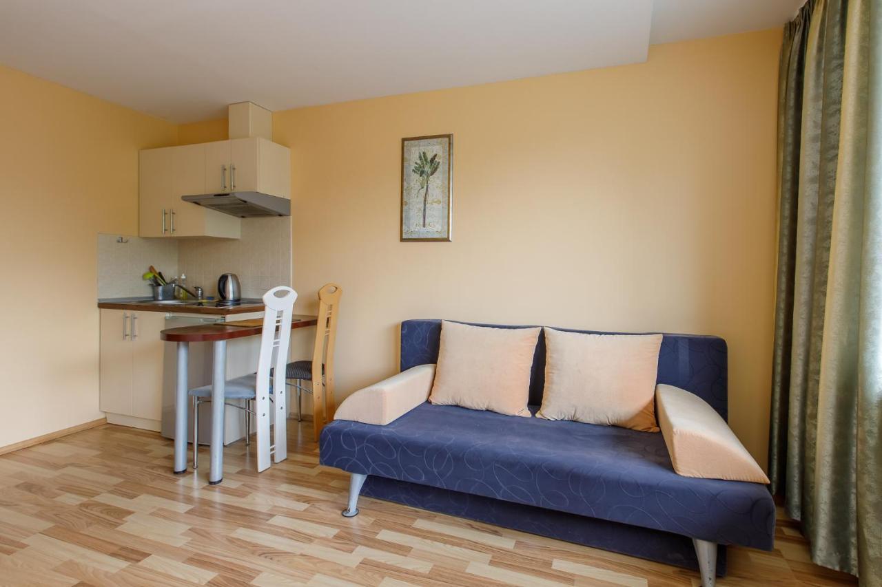 Hotel Viesbutis Prie Fontano Palanga Esterno foto