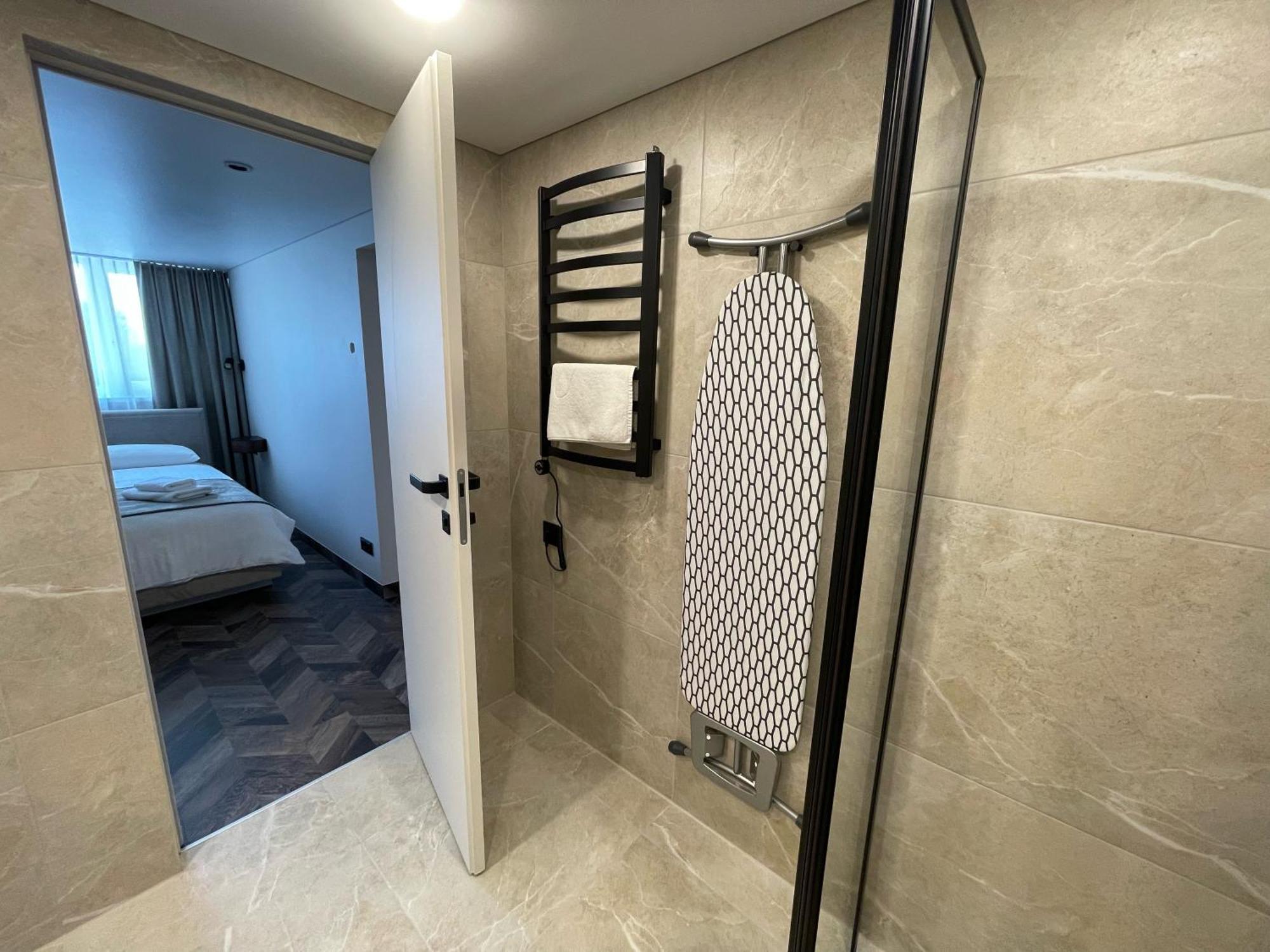 Hotel Viesbutis Prie Fontano Palanga Esterno foto